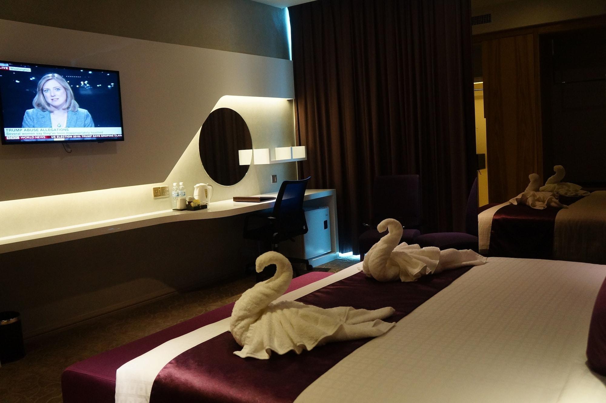 Greens Hotel & Suites Bintulu Kültér fotó