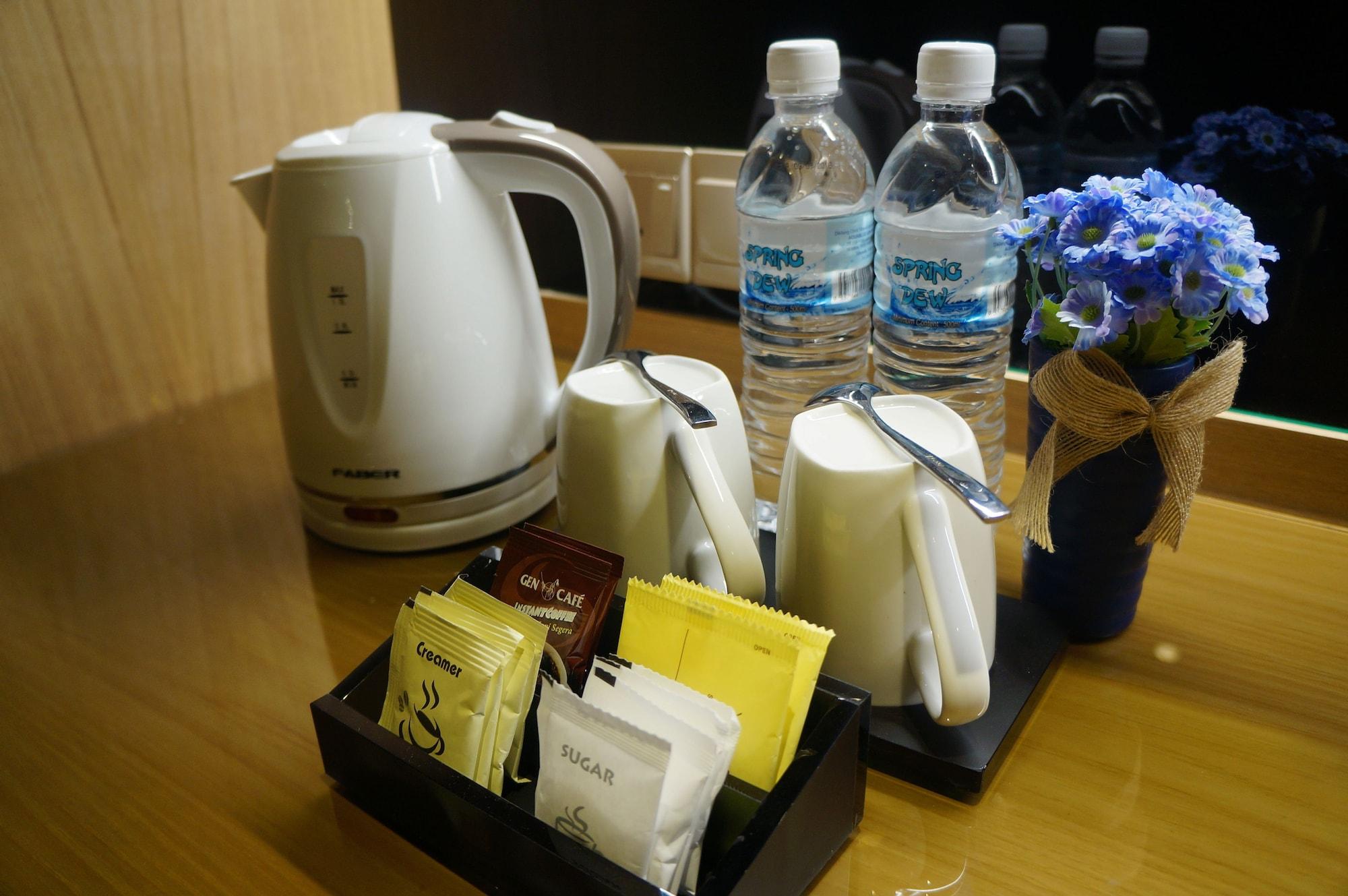 Greens Hotel & Suites Bintulu Kültér fotó