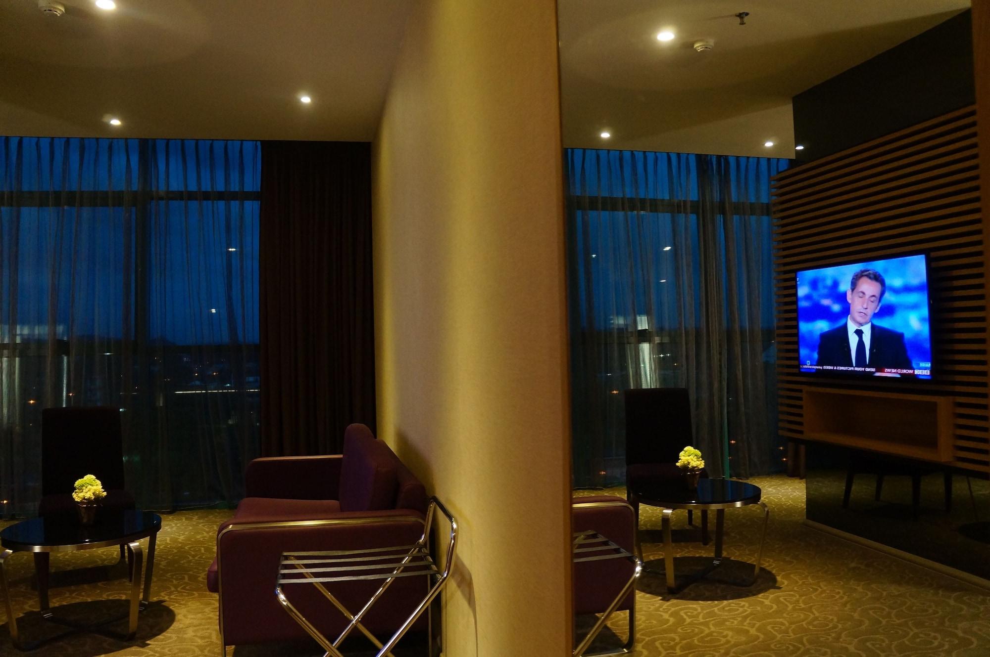 Greens Hotel & Suites Bintulu Kültér fotó