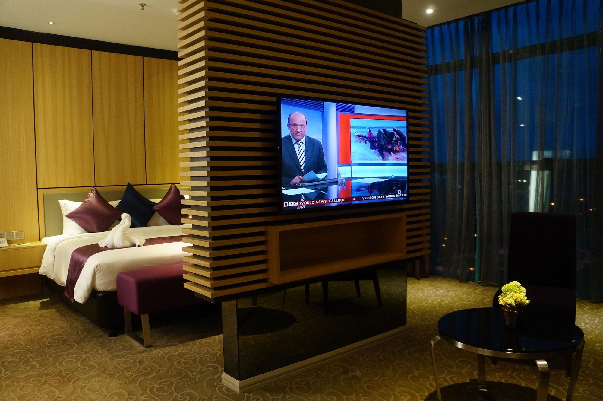 Greens Hotel & Suites Bintulu Kültér fotó