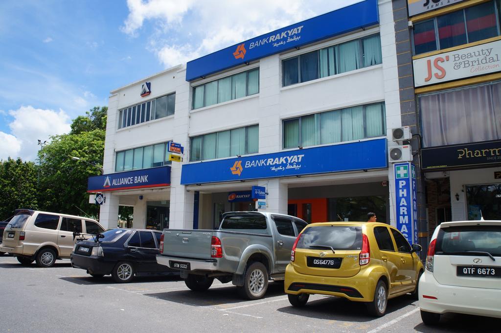 Greens Hotel & Suites Bintulu Kültér fotó